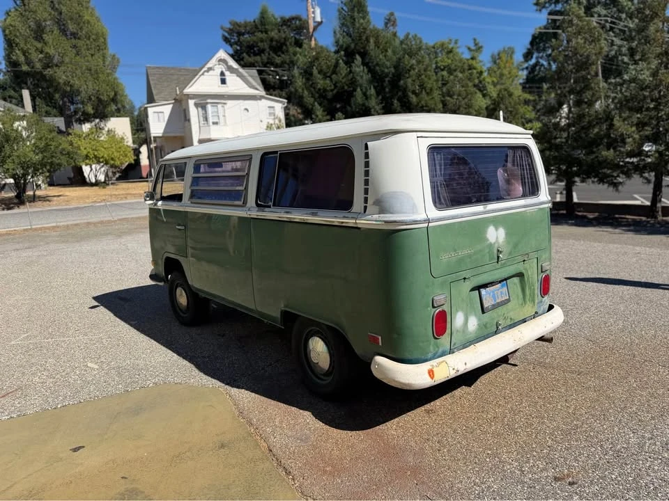 1971 Volkswagen Bay-Window Bus - Image 2 of 15