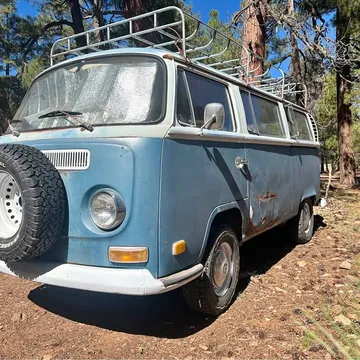 1971 Volkswagen Bus Delux