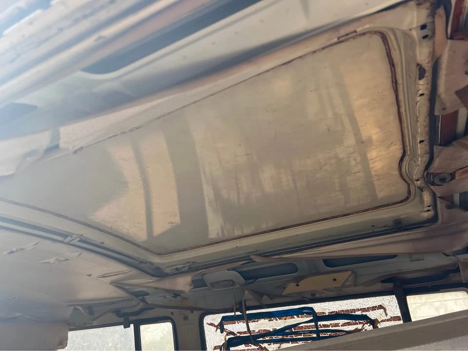 1971 Volkswagen Bay-Window Bus - Image 6 of 6