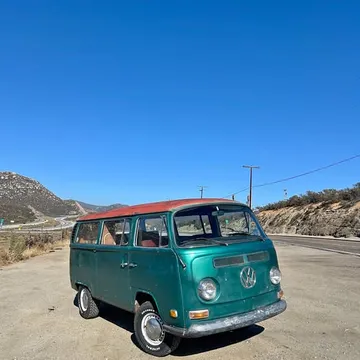 1971 Volkswagen Bus Deluxe