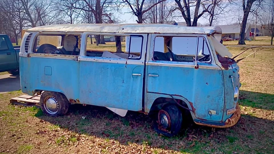 1971 Volkswagen Bay-Window Bus - Image 7 of 10