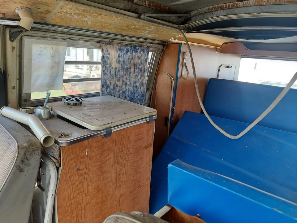 1971 Volkswagen Bay-Window Camper - Image 4 of 7