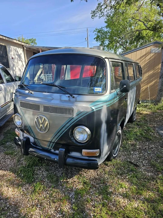 1971 Volkswagen Bay-Window Bus - Image 16 of 20