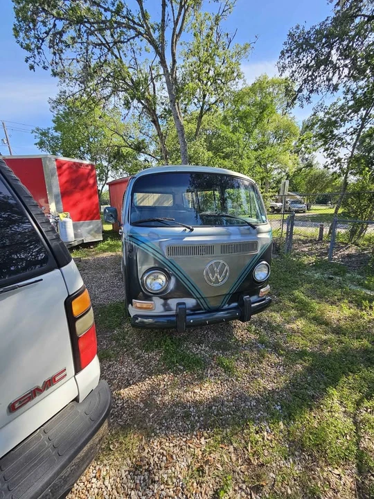 1971 Volkswagen Bay-Window Bus - Image 15 of 20