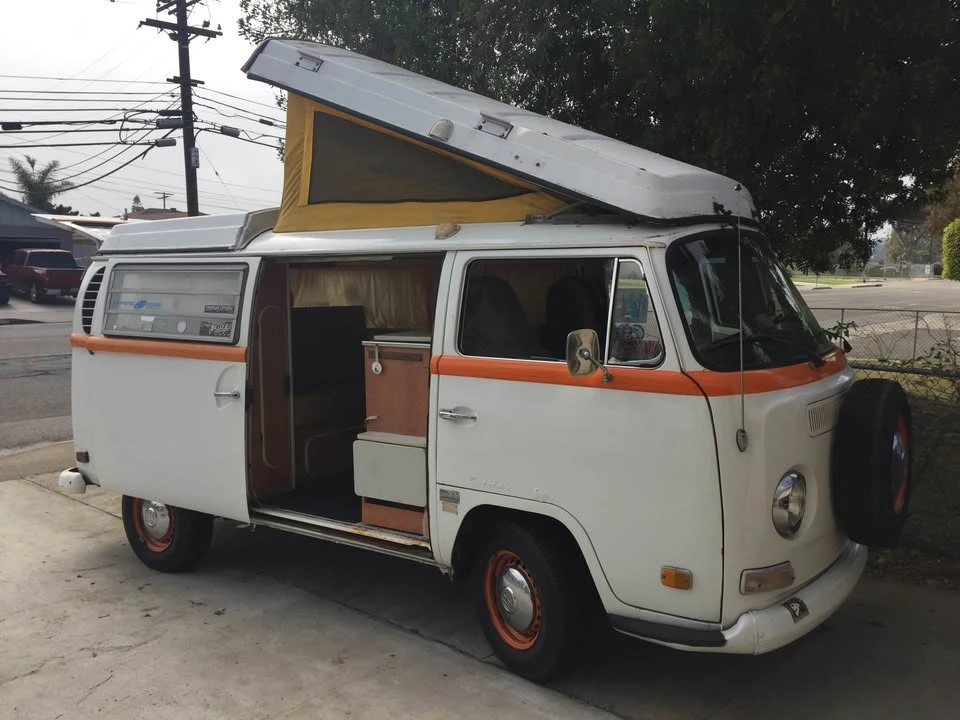 1971 Volkswagen Bay-Window Camper - Image 2 of 11