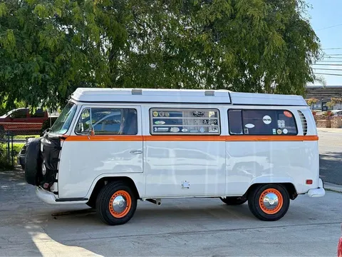 1971 Volkswagen Bus Campmobile
