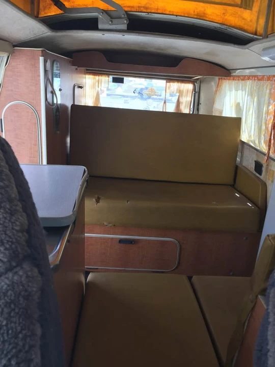 1971 Volkswagen Bay-Window Camper - Image 8 of 11