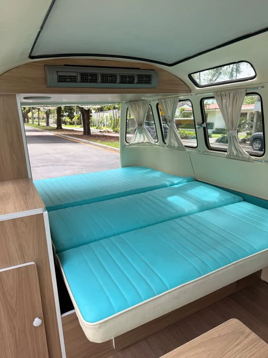 1971 Volkswagen Split-Window Bus - Image 8 of 14