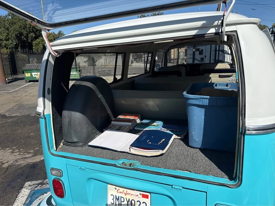 1971 Volkswagen Bay-Window Bus - Image 8 of 8