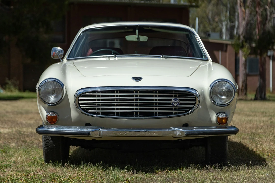1971 Volvo 1800E - Image 10 of 21