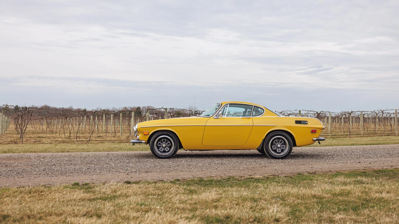 1971 Volvo 1800E - Image 17 of 31