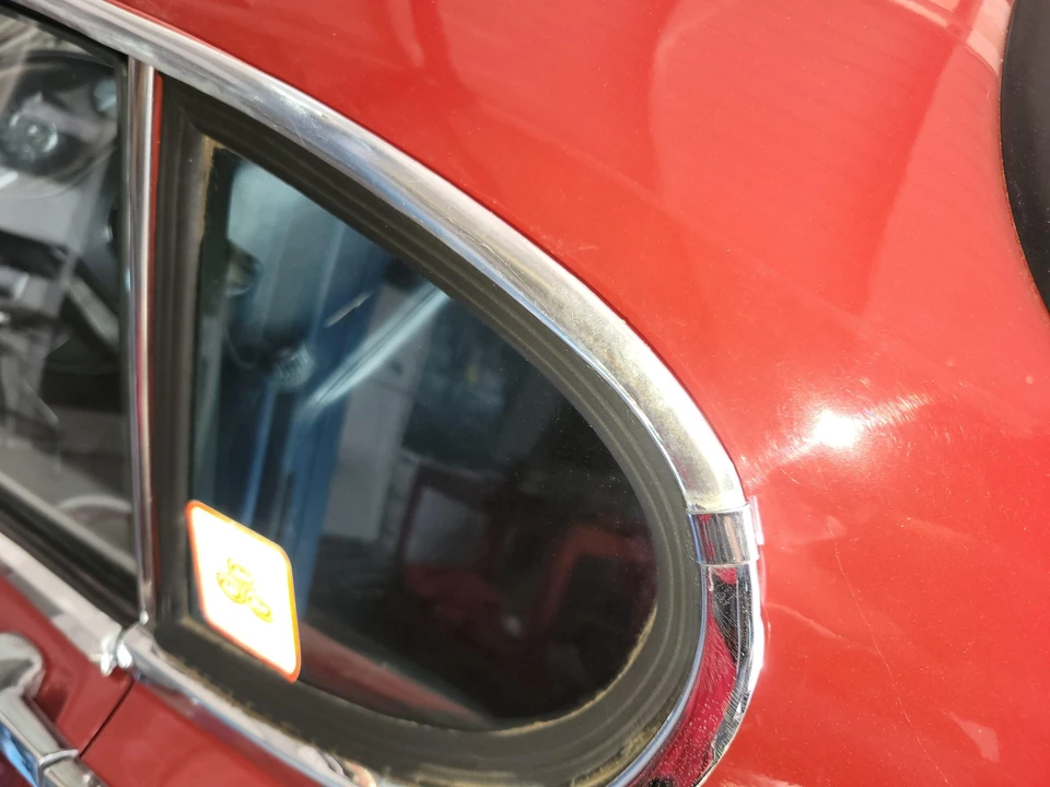 1971 Volvo 1800E - Image 10 of 31