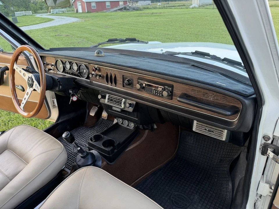1971 Volvo 140 Series - Image 15 of 20