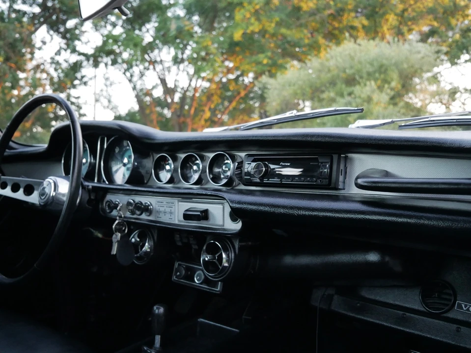 1971 Volvo 1800E - Image 31 of 31
