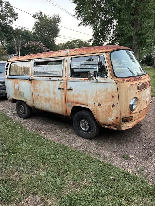 1971 Volkswagen Bay-Window Camper - Image 2 of 10