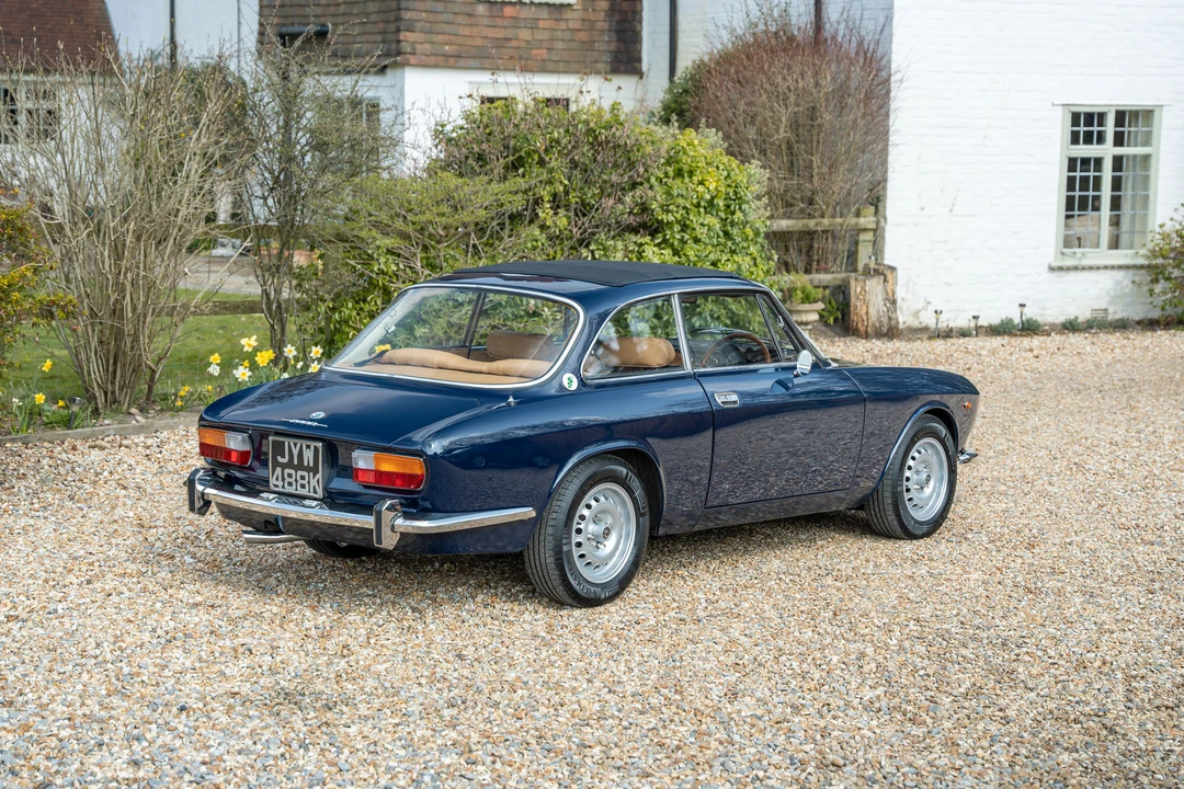 1972 Alfa Romeo 2000 GT Veloce - Image 14 of 31