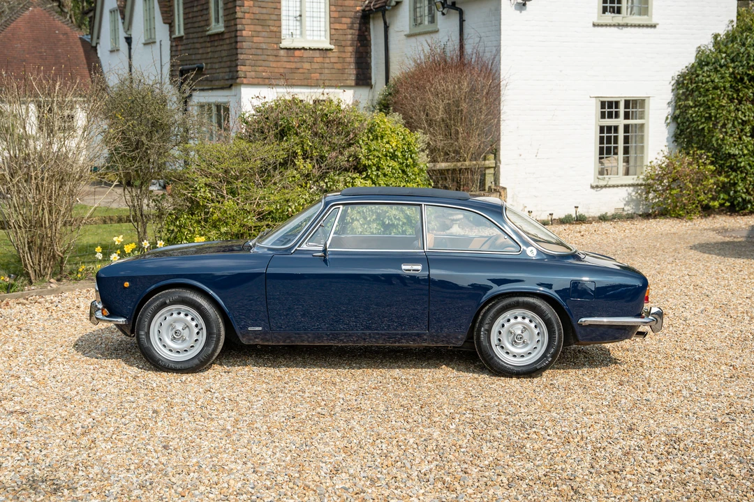 1972 Alfa Romeo 2000 GT Veloce - Image 9 of 31