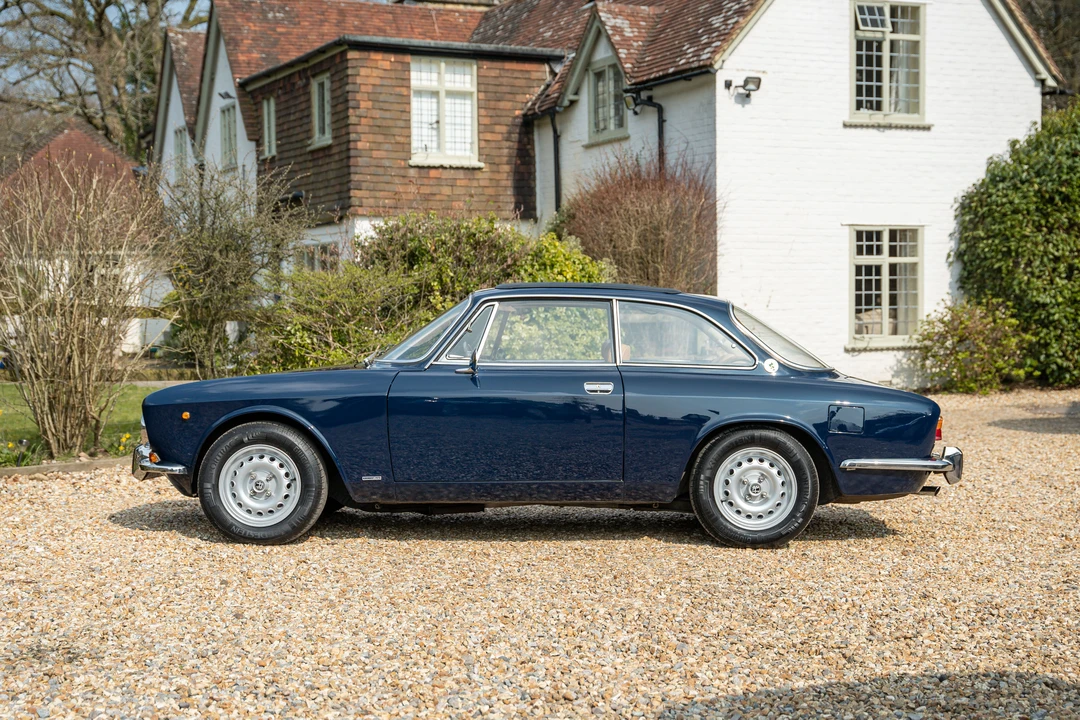 1972 Alfa Romeo 2000 GT Veloce - Image 17 of 31