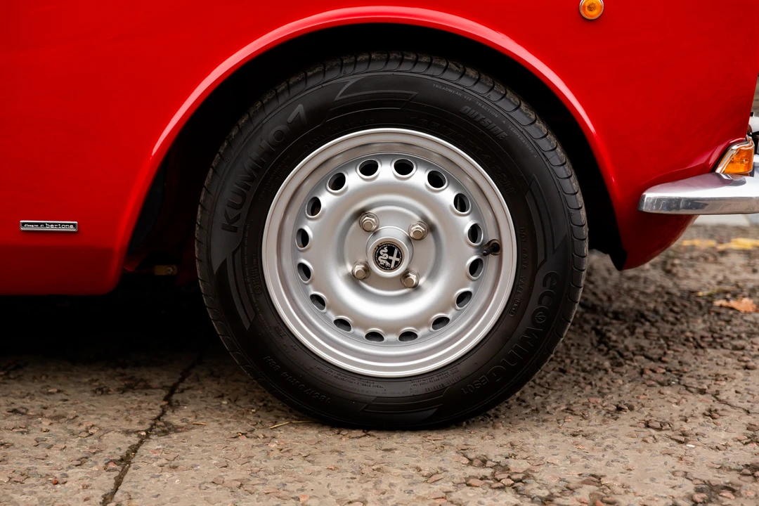 1972 Alfa Romeo 2000 GT Veloce - Image 30 of 31
