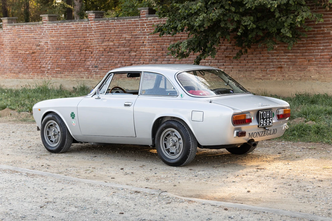1972 Alfa Romeo 2000 GT Veloce - Image 6 of 31