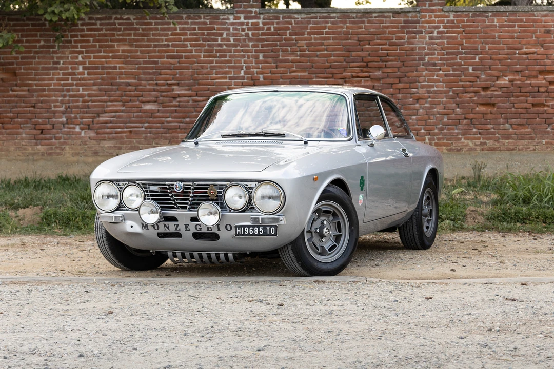 1972 Alfa Romeo 2000 GT Veloce - Image 4 of 31