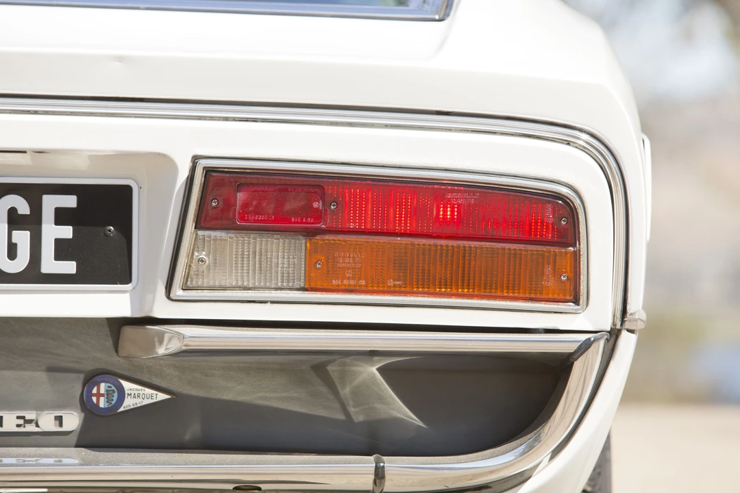 1972 Alfa Romeo Montreal - Image 14 of 31
