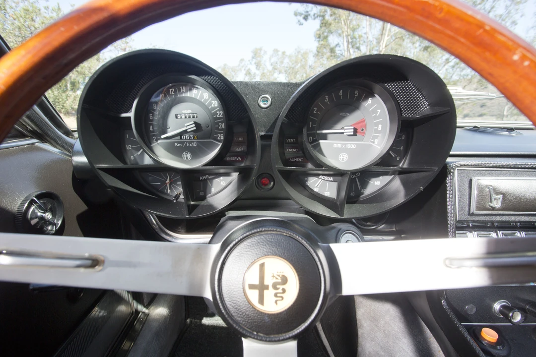 1972 Alfa Romeo Montreal - Image 18 of 31