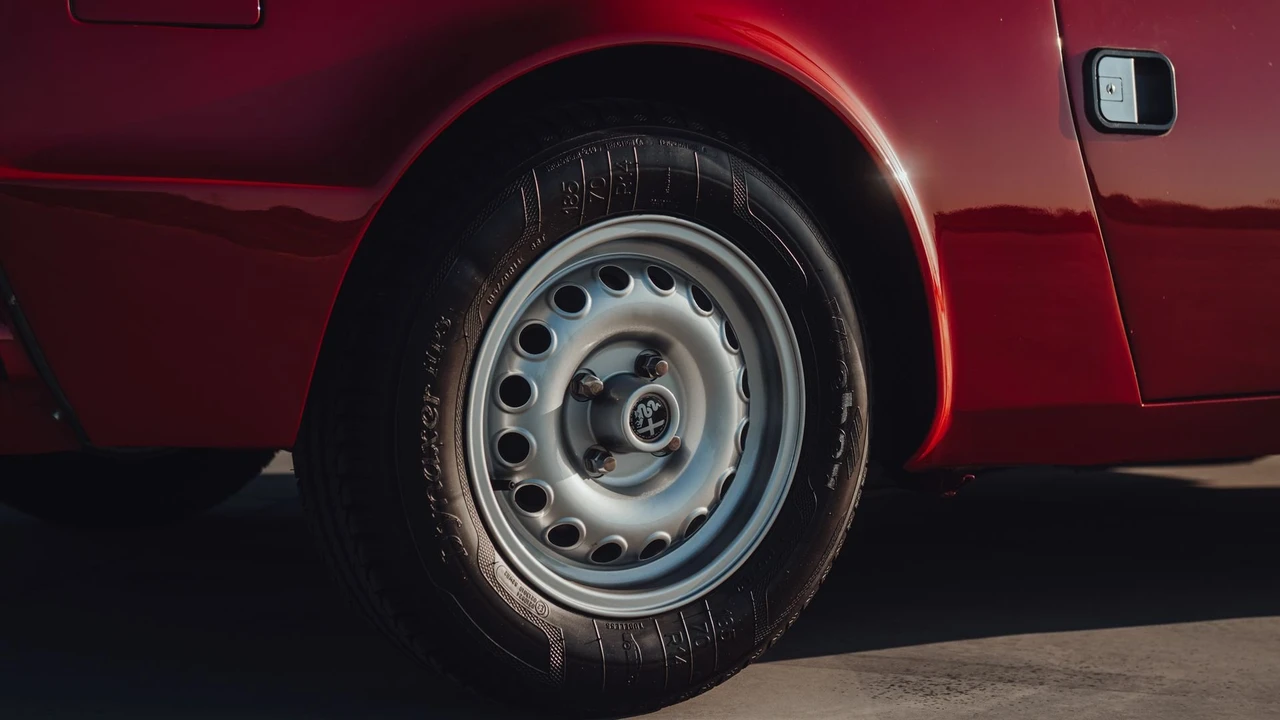 1972 Alfa Romeo Junior Z - Image 30 of 31