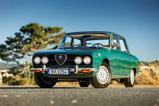 1972 Alfa Romeo 2000 Berlina 5-Speed