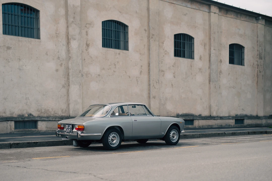 1972 Alfa Romeo 2000 GT Veloce - Image 13 of 31