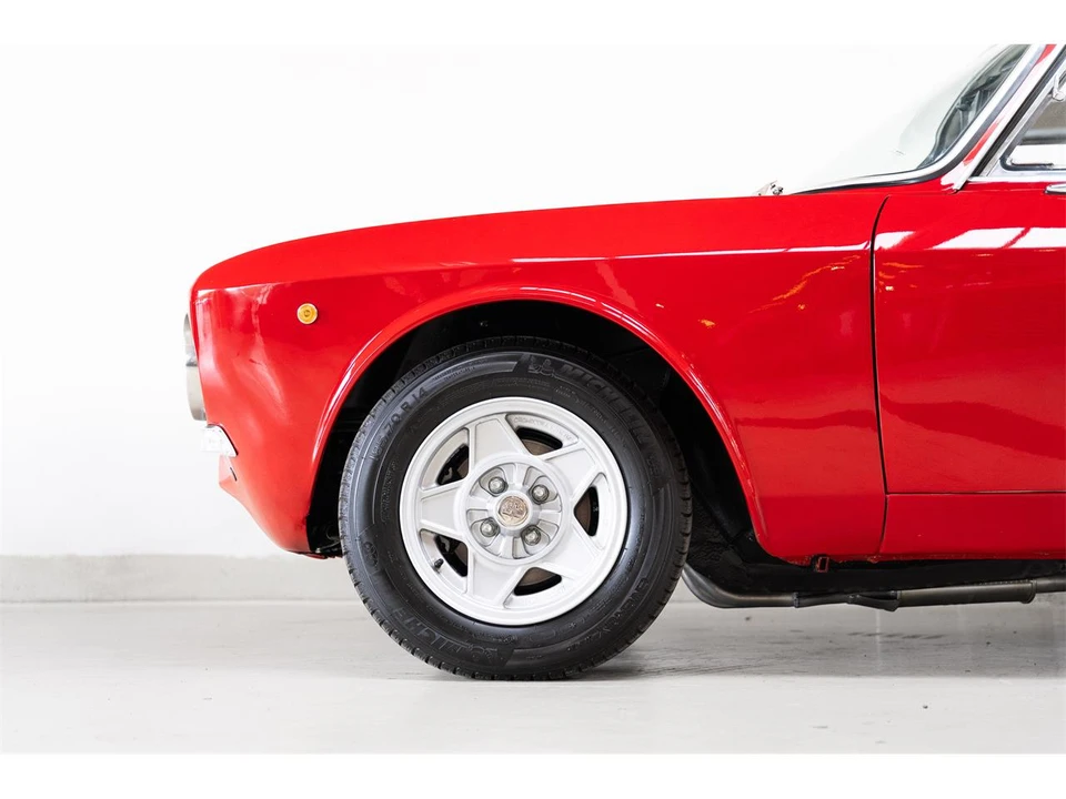 1972 Alfa Romeo GT 1600 Junior - Image 21 of 31