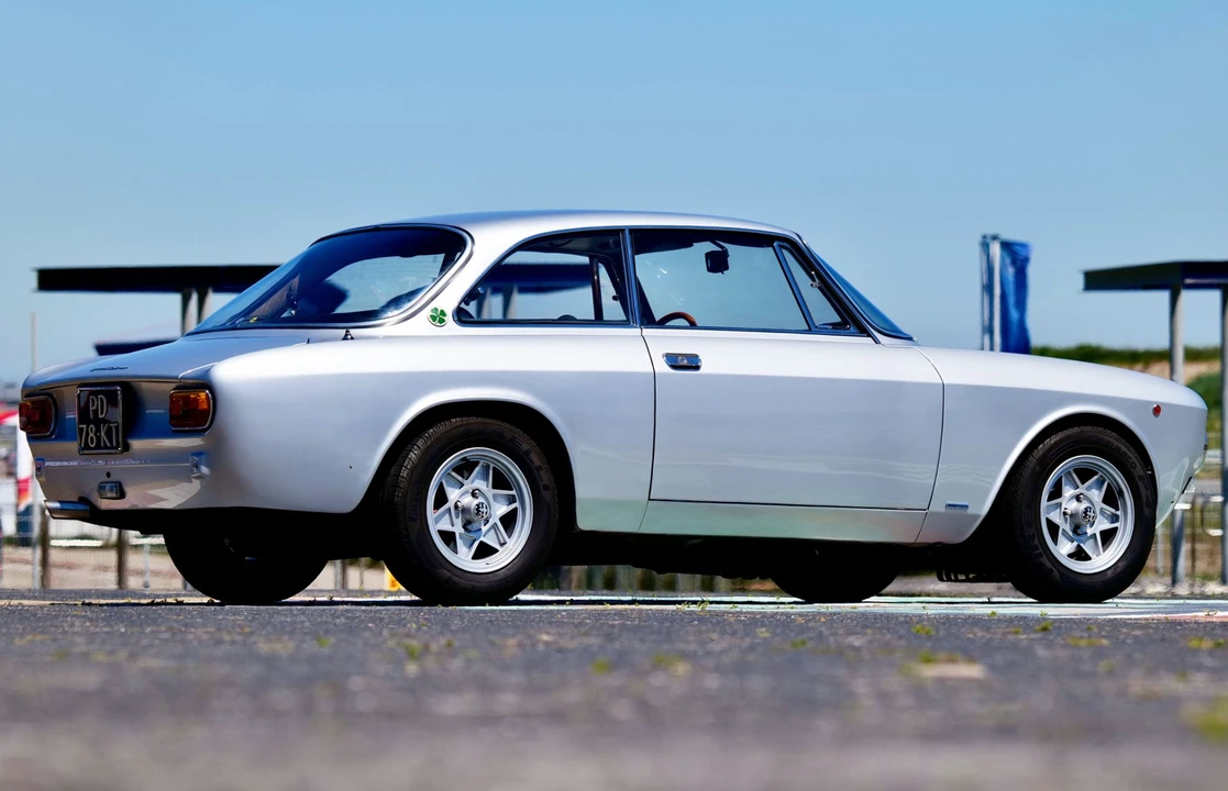 1972 Alfa Romeo GT 1600 Junior - Image 7 of 31