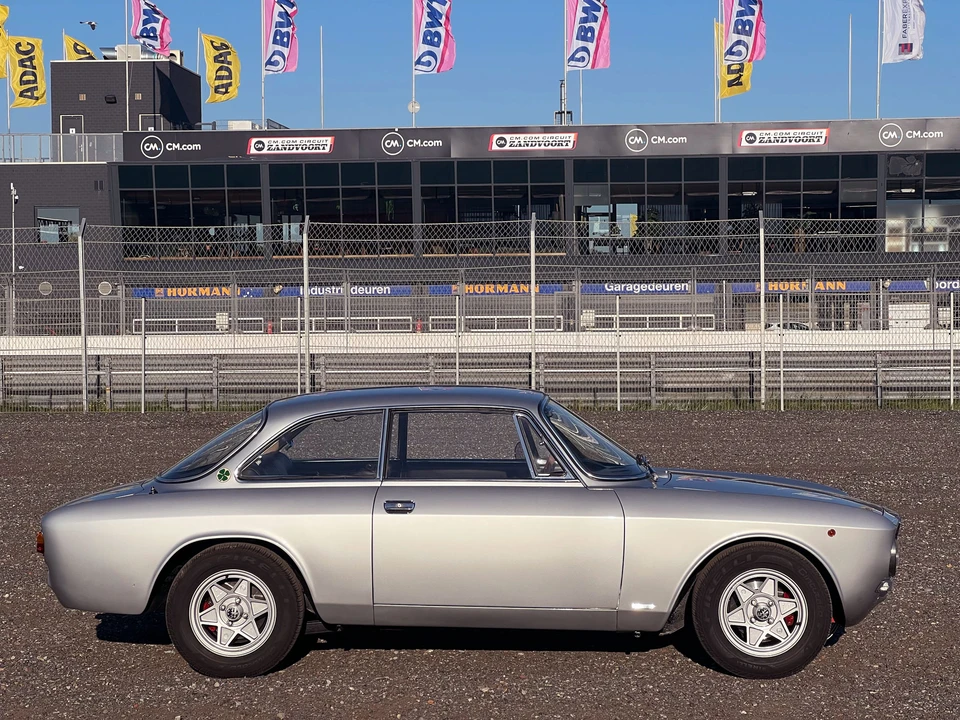 1972 Alfa Romeo GT 1600 Junior - Image 8 of 31