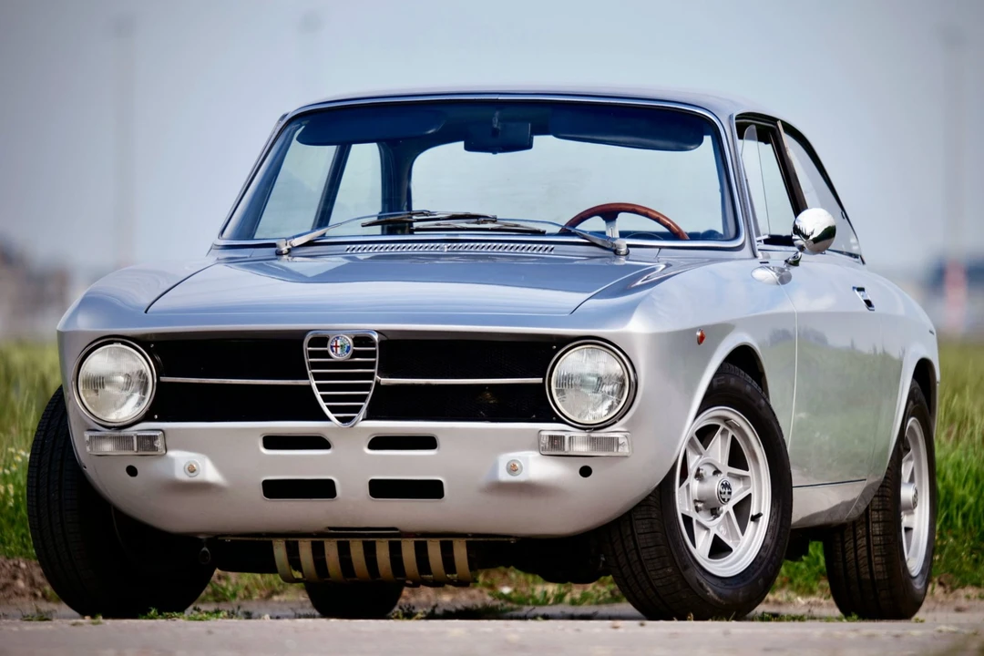 1972 Alfa Romeo GT 1600 Junior - Image 1 of 31