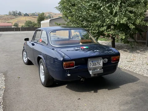 1972 Alfa Romeo GT 1600 Junior - Image 2 of 31