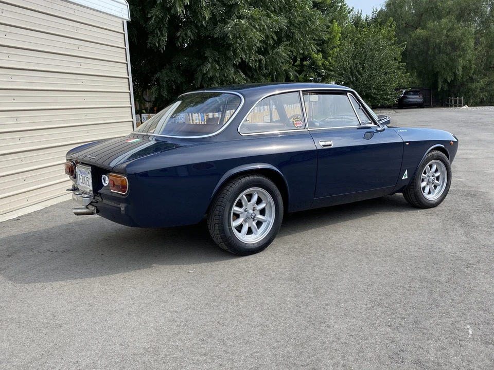 1972 Alfa Romeo GT 1600 Junior - Image 6 of 31