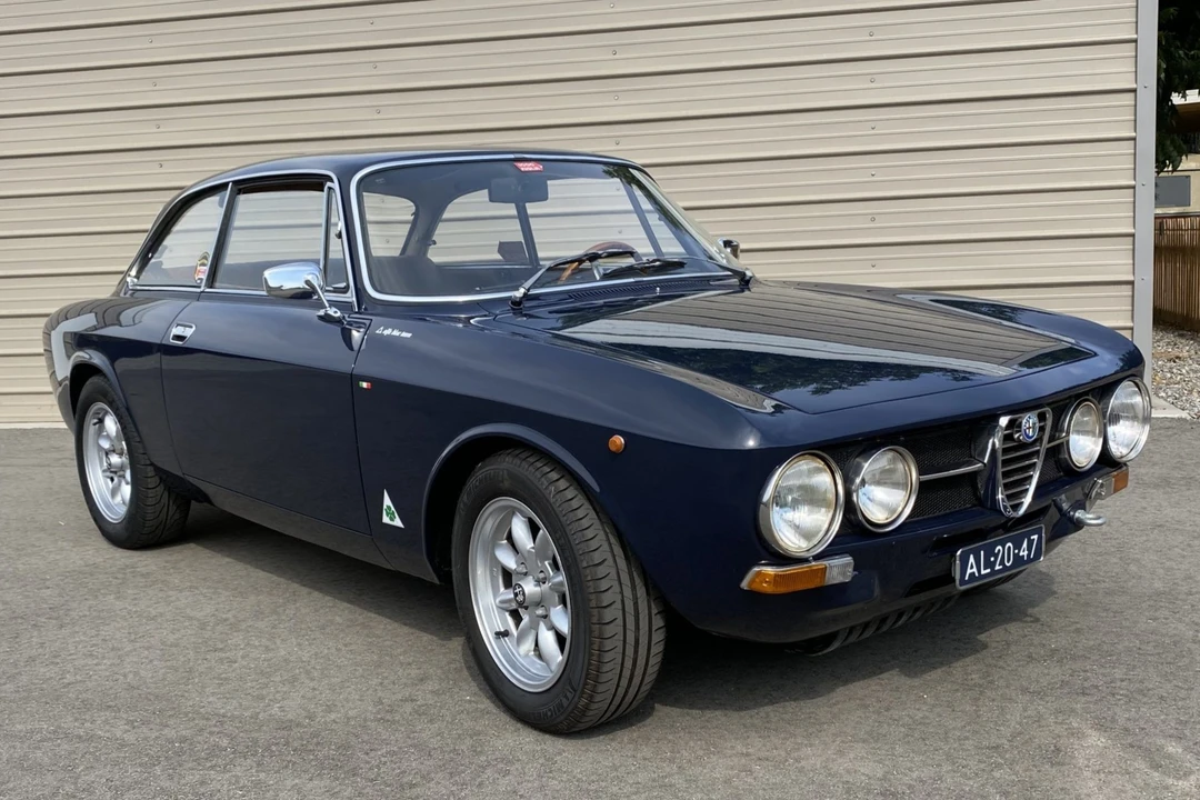 1972 Alfa Romeo GT 1600 Junior - Image 1 of 31
