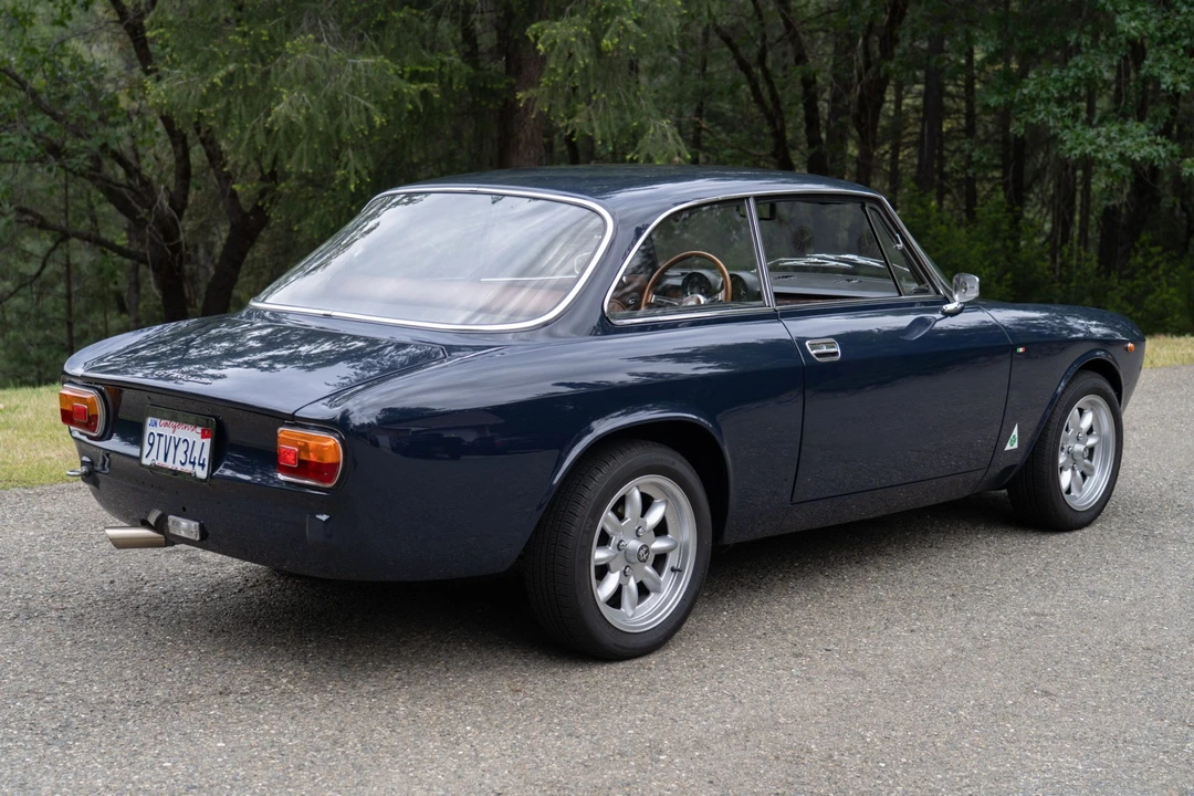 1972 Alfa Romeo GT 1600 Junior - Image 19 of 31