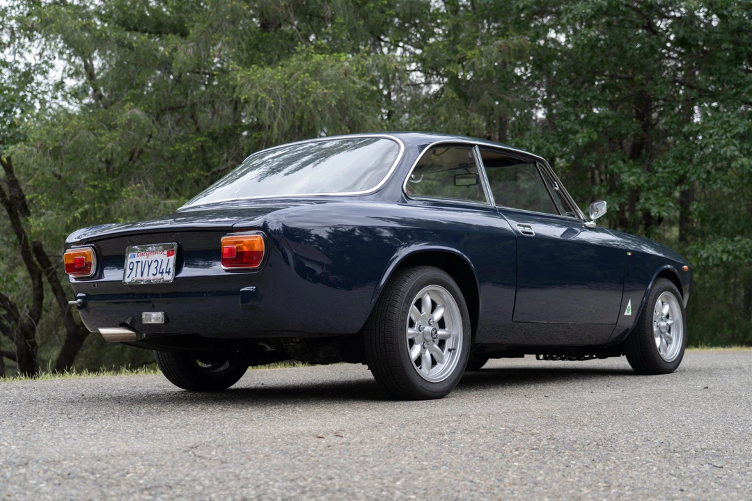 1972 Alfa Romeo GT 1600 Junior - Image 18 of 31