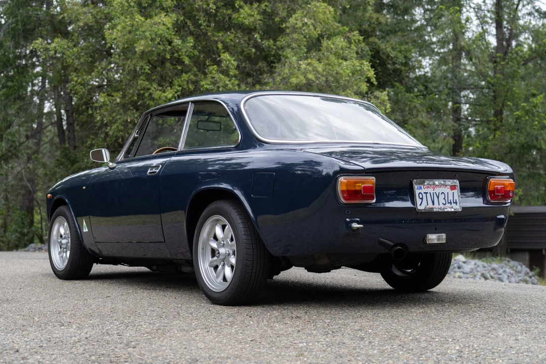 1972 Alfa Romeo GT 1600 Junior - Image 25 of 31