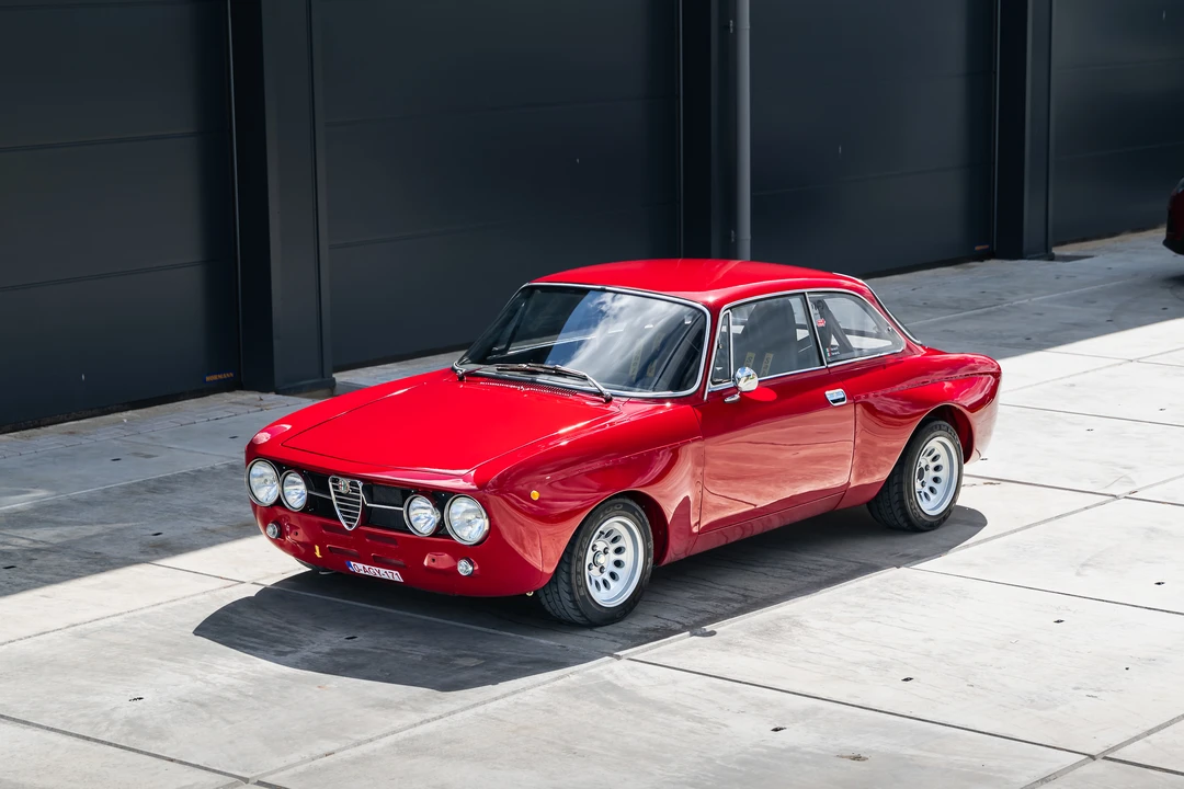 1972 Alfa Romeo GT - Image 11 of 31