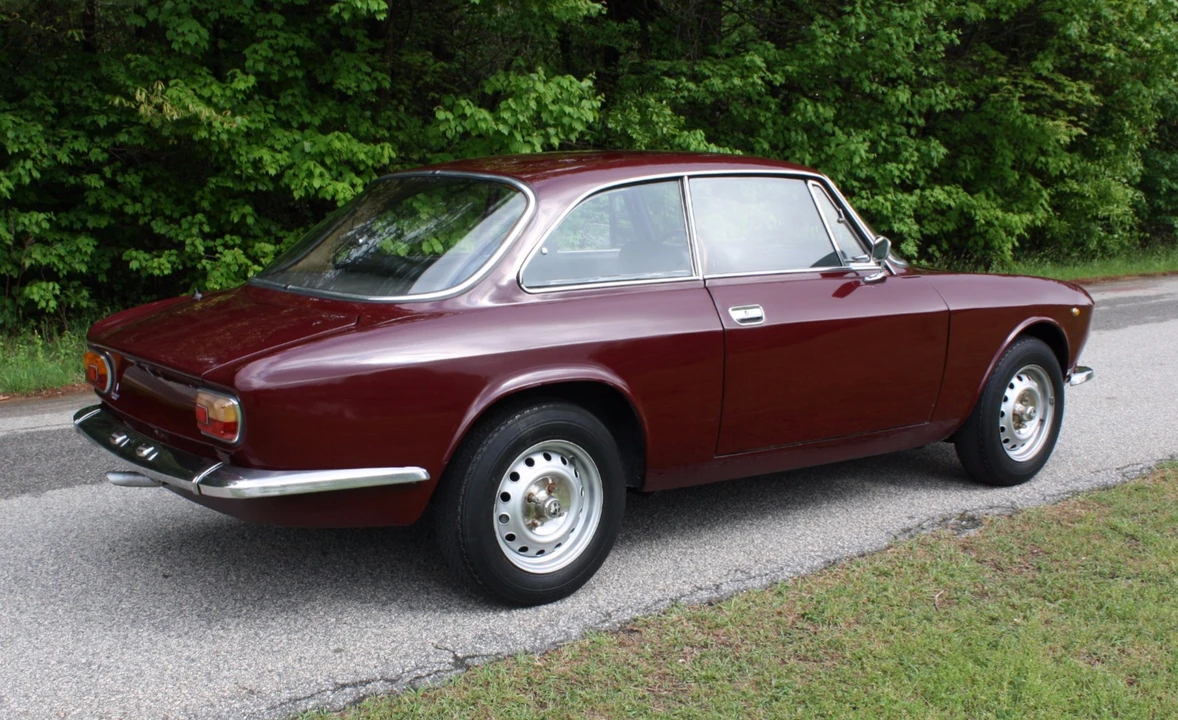 1972 Alfa Romeo GT 1300 Junior - Image 9 of 31