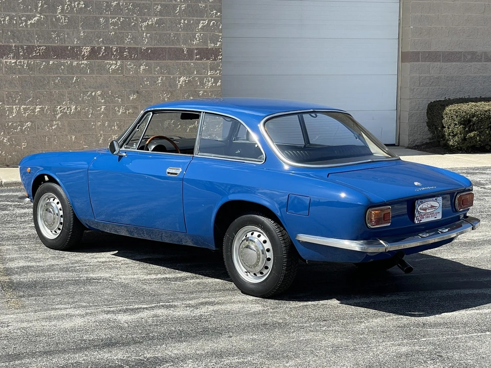 1972 Alfa Romeo GT 1300 Junior - Image 16 of 31