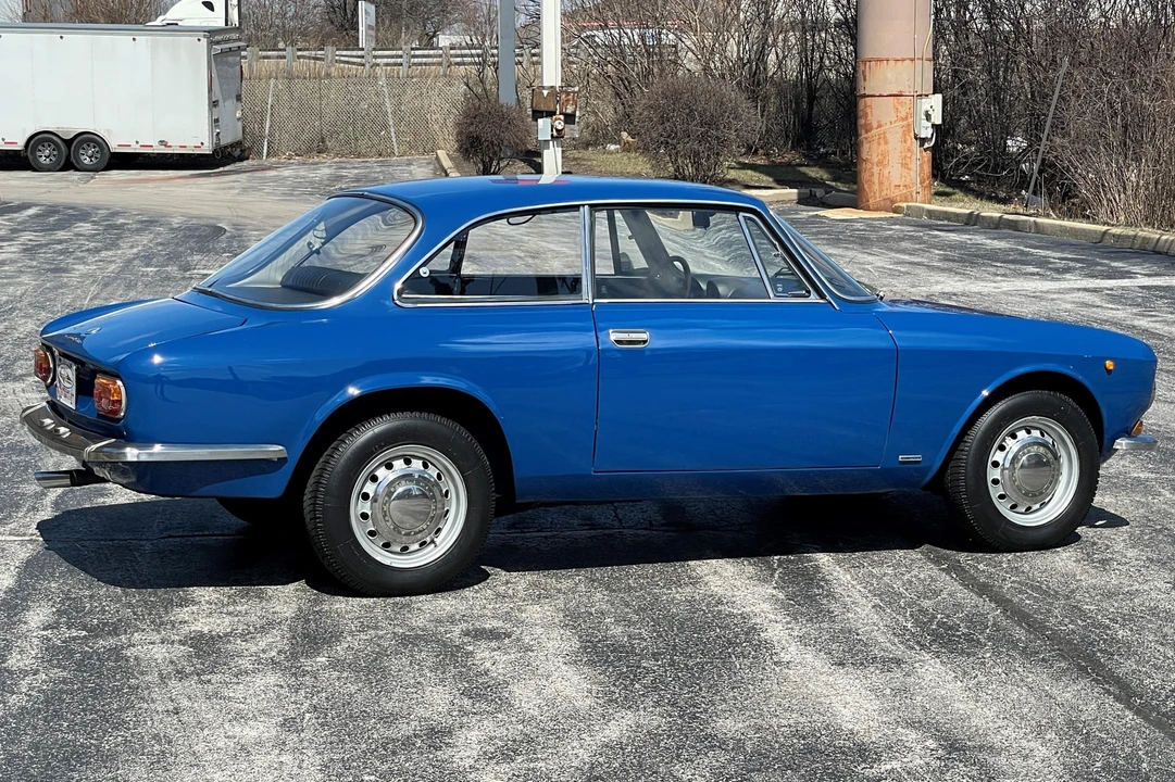 1972 Alfa Romeo GT 1300 Junior - Image 12 of 31