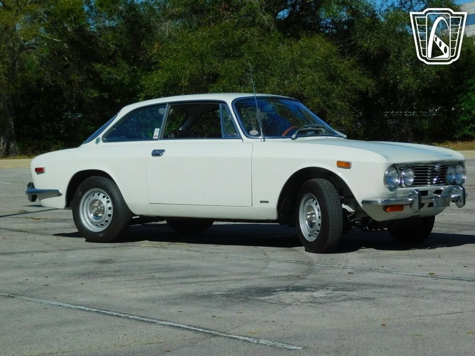 1972 Alfa Romeo 2000 GT Veloce - Image 17 of 21