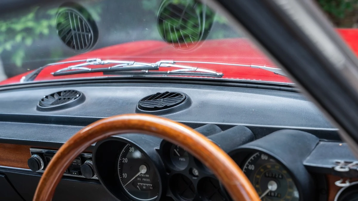 1972 Alfa Romeo 2000 GT Veloce - Image 22 of 30