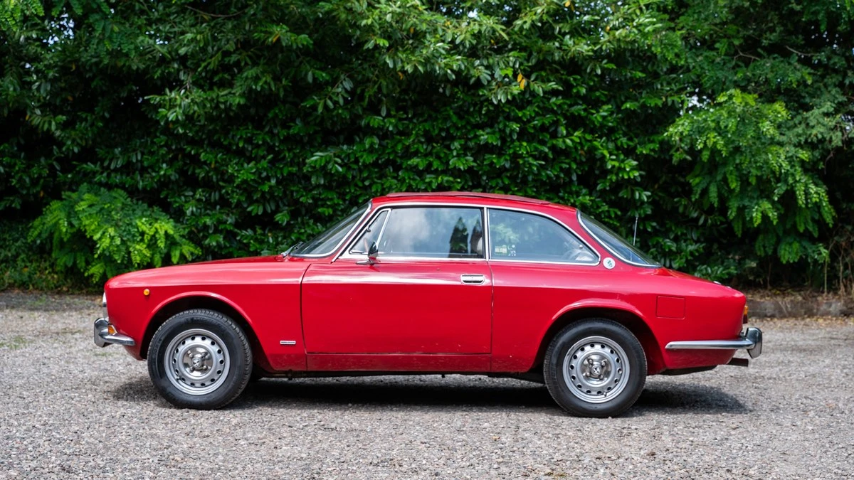 1972 Alfa Romeo 2000 GT Veloce - Image 11 of 30