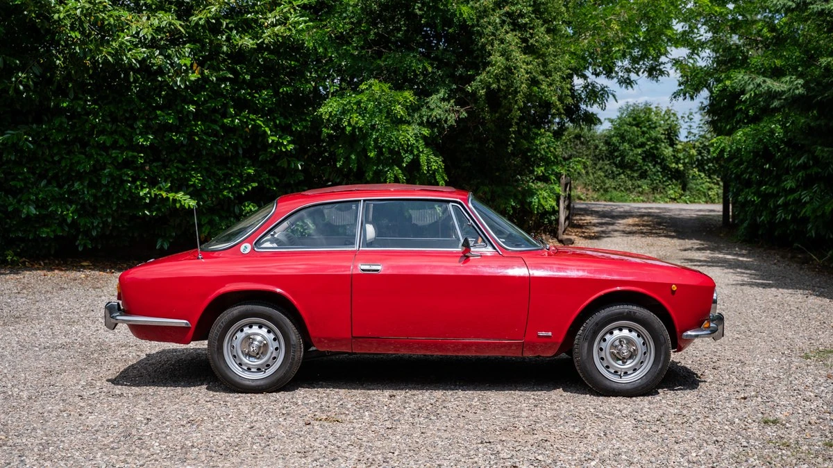 1972 Alfa Romeo 2000 GT Veloce - Image 4 of 30