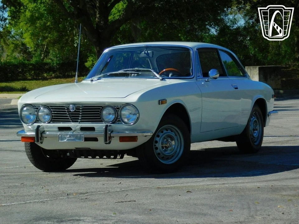 1972 Alfa Romeo 2000 GT Veloce - Image 12 of 12
