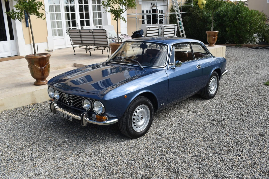 1972 Alfa Romeo 2000 GT Veloce - Image 5 of 31